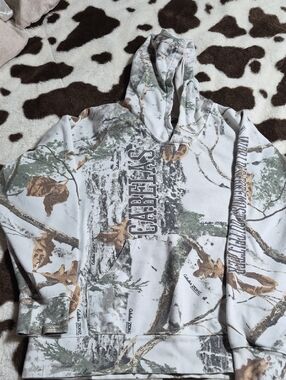 Cabela's White/Tan/Green Realtree Camo Pullover Hoodie